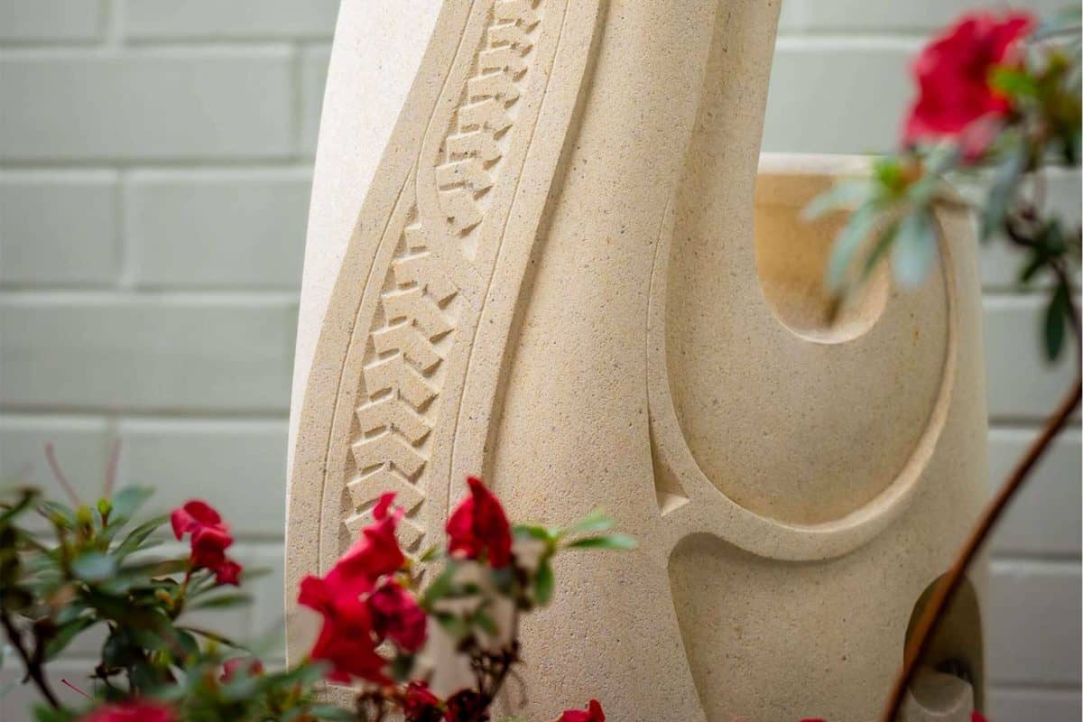 G&h Porirua Sculpture Cropped